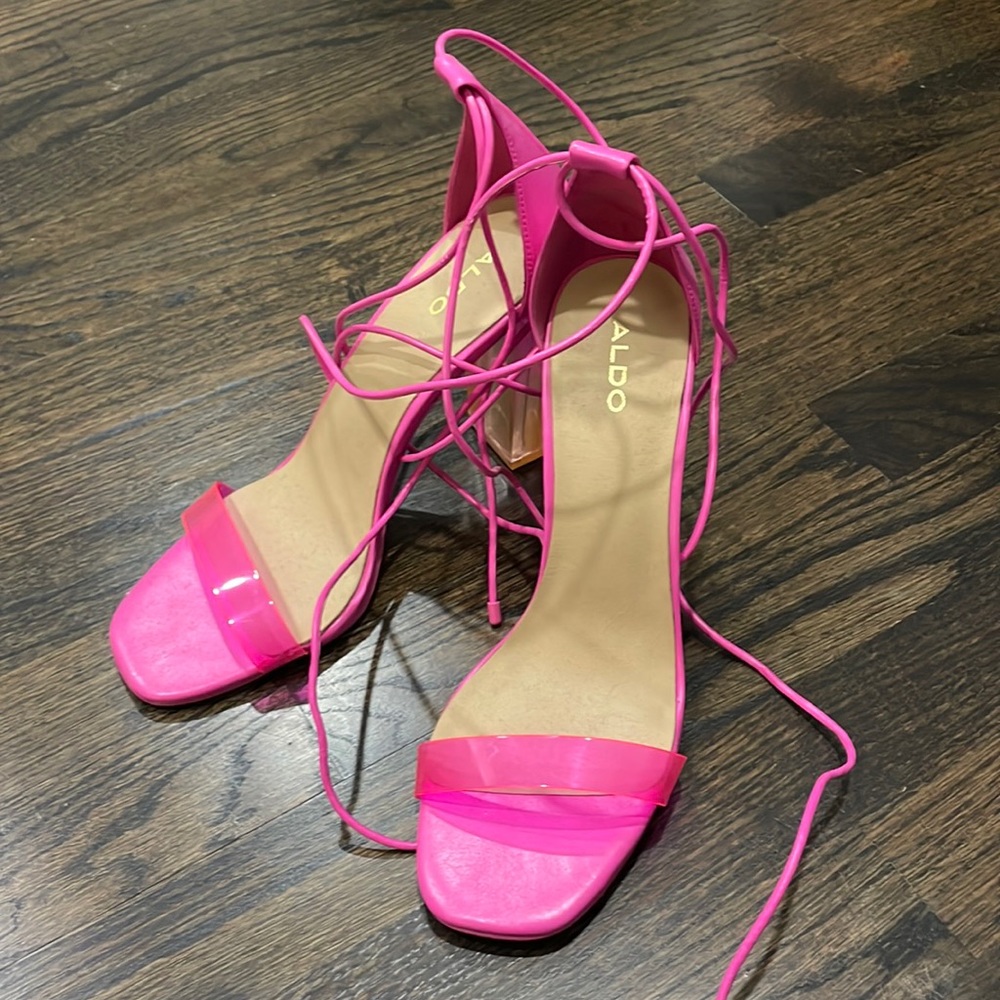 Aldo pink heels with pink-orange ombré heel size 10.5